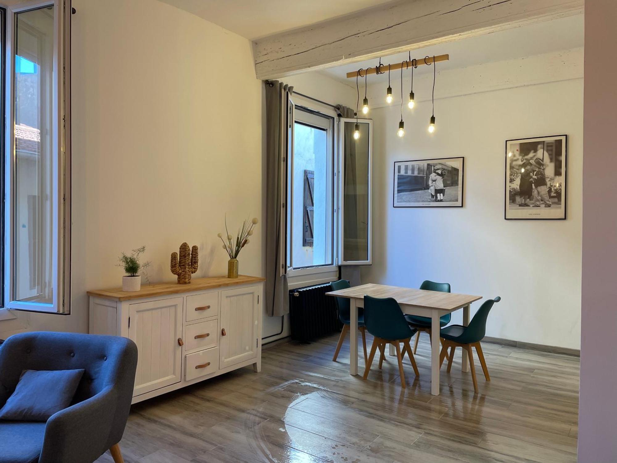 Appartement Coquet Dans Le Centre De Meze Ngoại thất bức ảnh